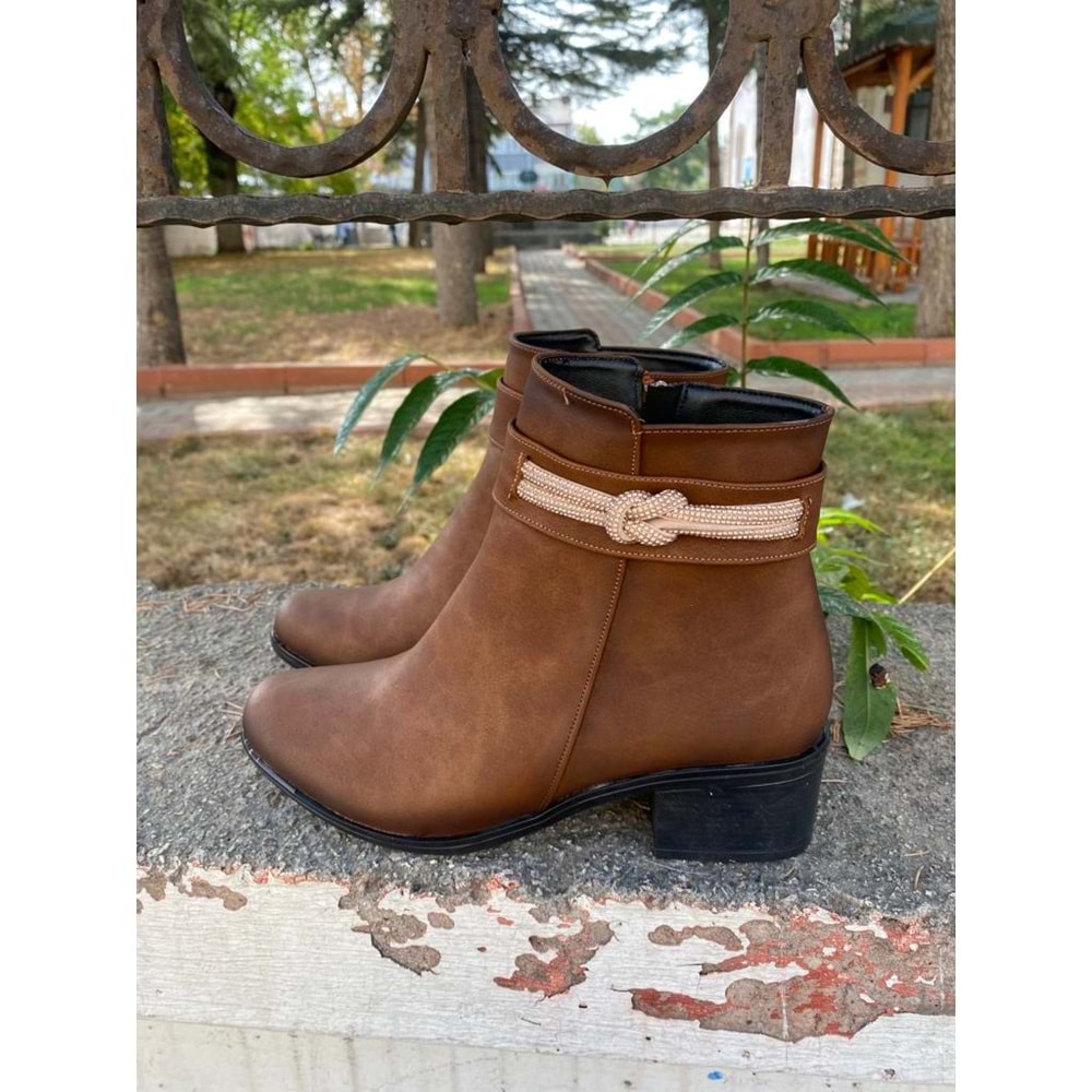 Pabuçhan 0978 Kısa Topuklu Taşlı Bayan Çizme - Taba - 36