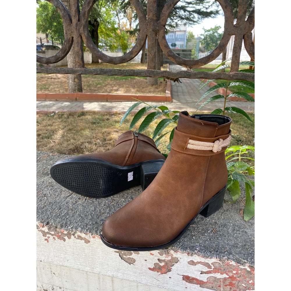 Pabuçhan 0978 Kısa Topuklu Taşlı Bayan Çizme - Taba - 36