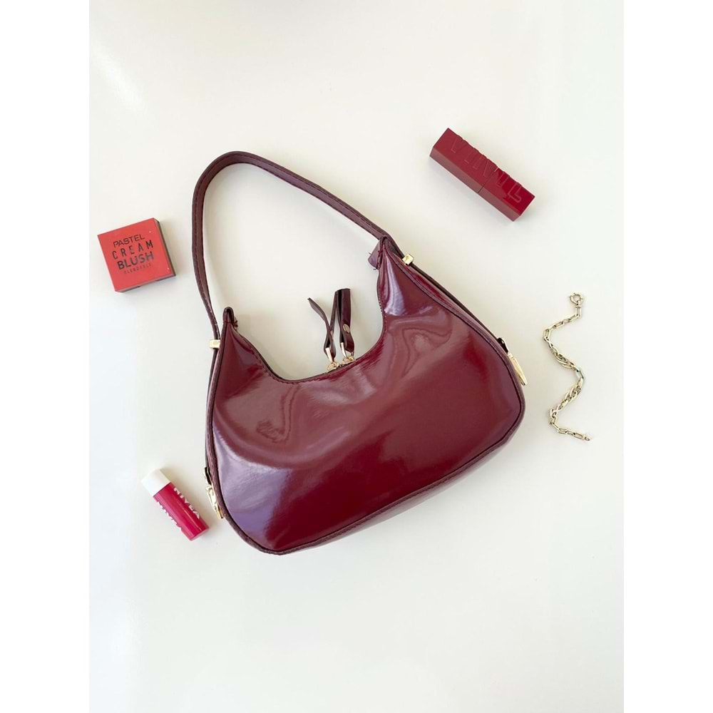 Love Of Bags 1166 Cherry Model Rugan Özel Kilit Sistemli Askı Boyu Ayarlanabilir Kadın Omuz Çantası - Bordo - TEK EBAT - BTMK01166-Bordo-TEK EBAT