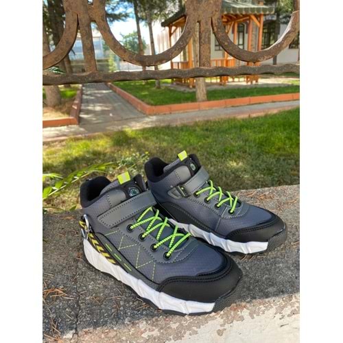 Cool 0921 Erkek Çoçuk Su Ve Soğuğa Dayanıklı Trekking Bot - Siyah Gri - 34