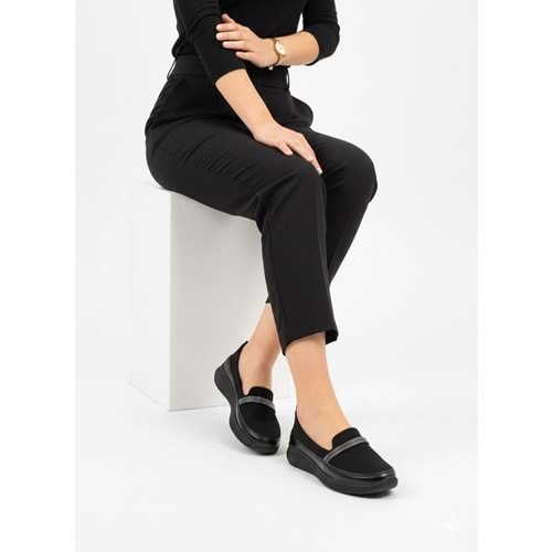 Kadın Günlük Taşlı Ortapedik Ayakkabı 1321 - Siyah - 40 - BTMK01321-Siyah-40